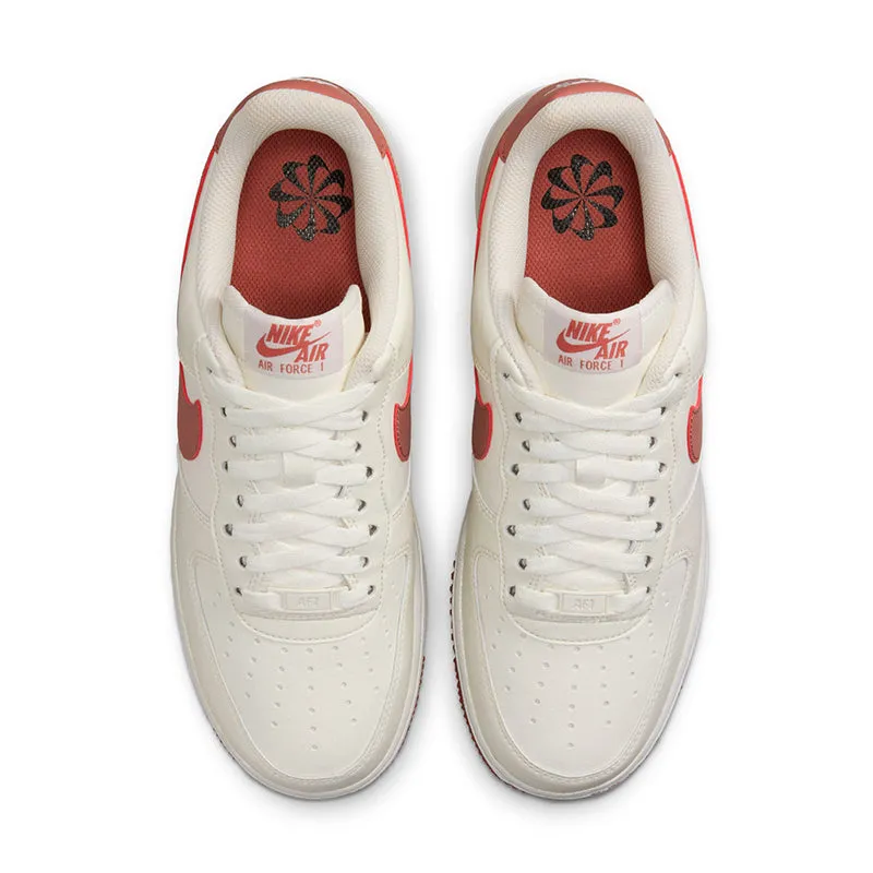 Exploring StrapClosureSystem Nike Women'S Air Force 1 '07 Next Nature