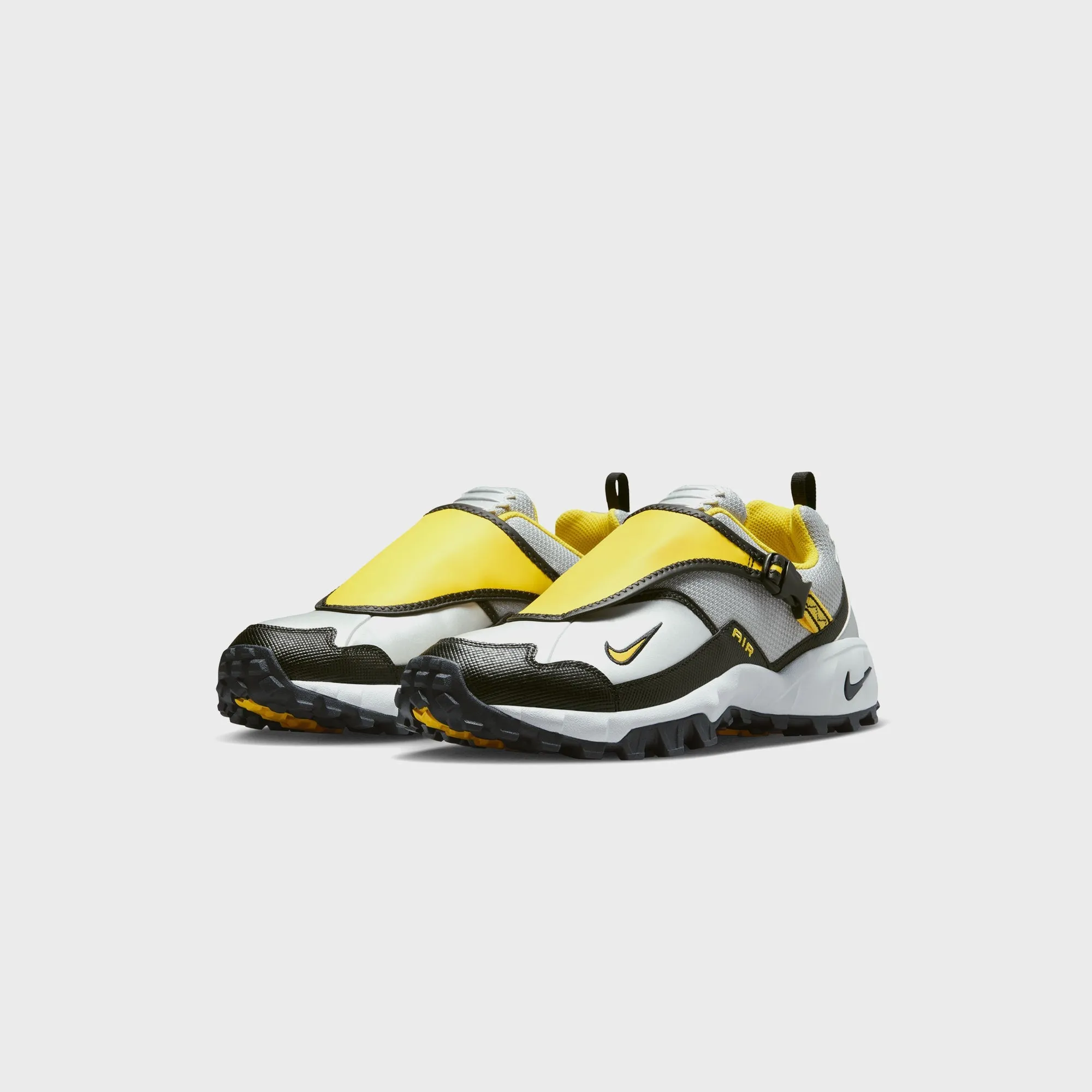 Nike Acg Phassad - Black / Yellow Zest / Metallic Silver Designed to Dominate Bring the Heat