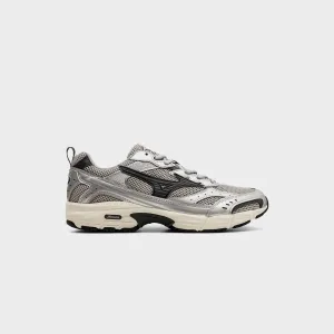 Mizuno Mxr - Snow White / Harbor Mist Chase What Moves You