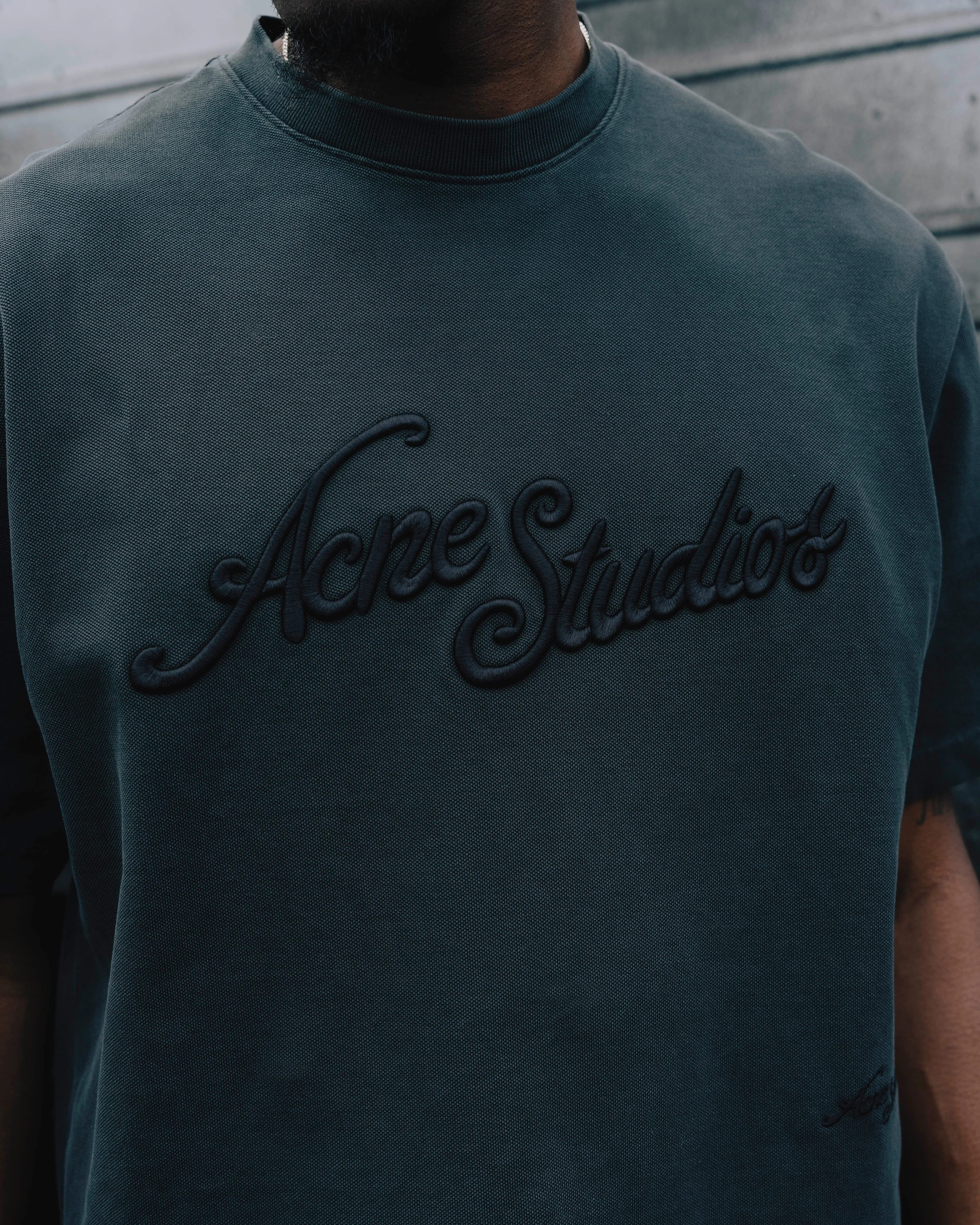 Logo Tee Polished Metal "Comfortable Design For Sports
