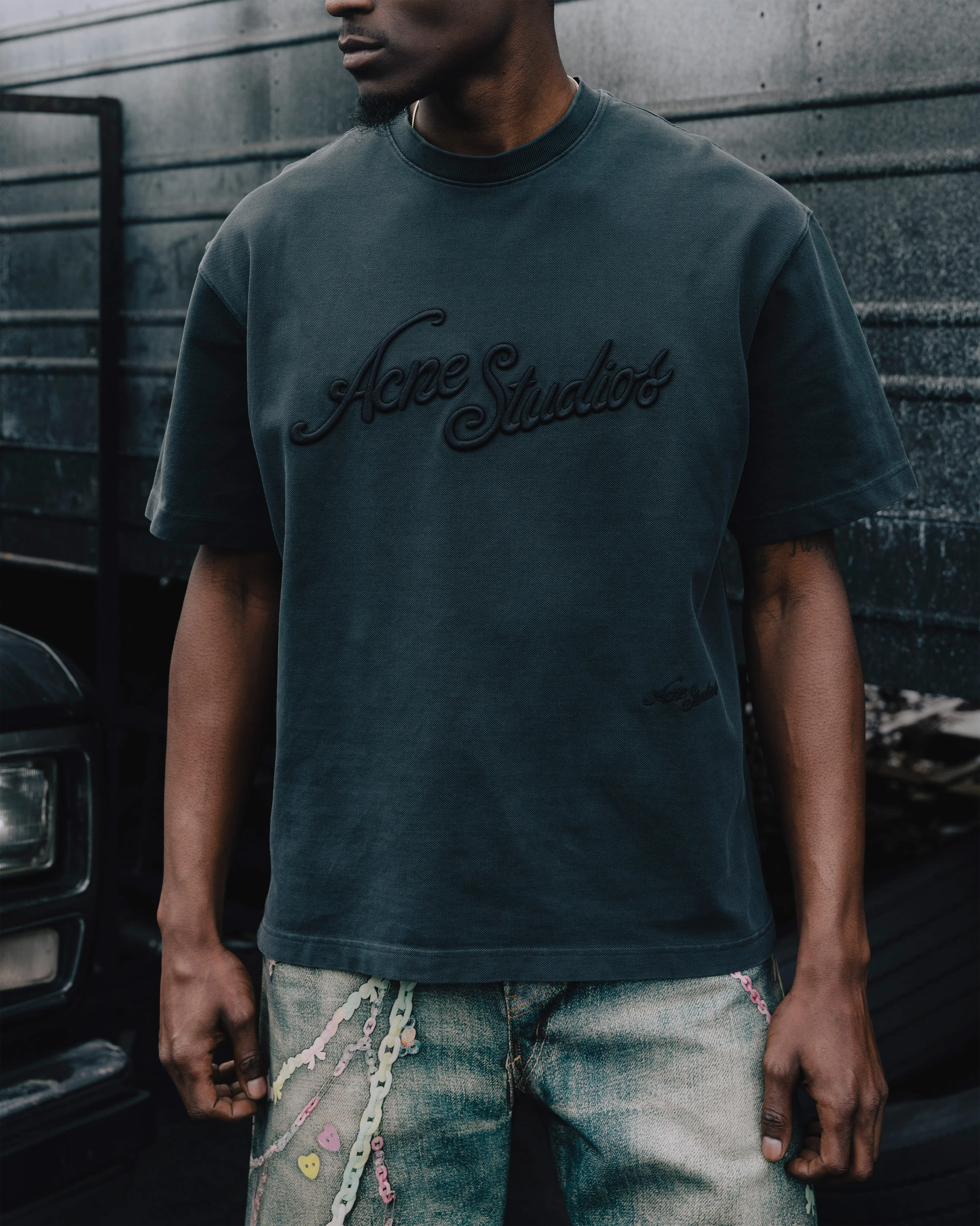 MoistureWickingStrap Comfortable Elastic Indication Logo Tee