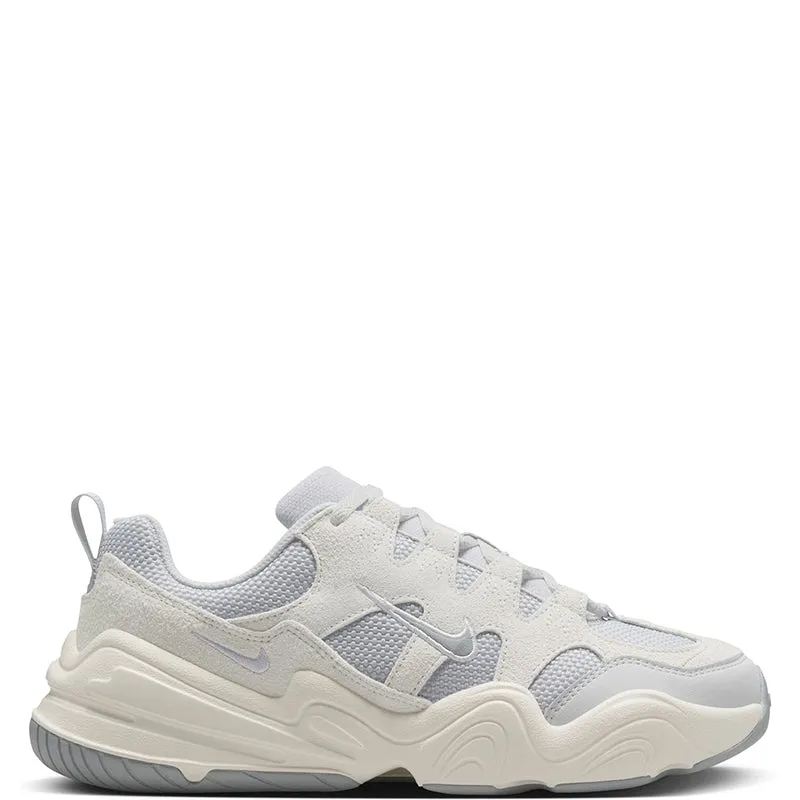 Nike Women'S Tech Hera Tie-Dye Print
