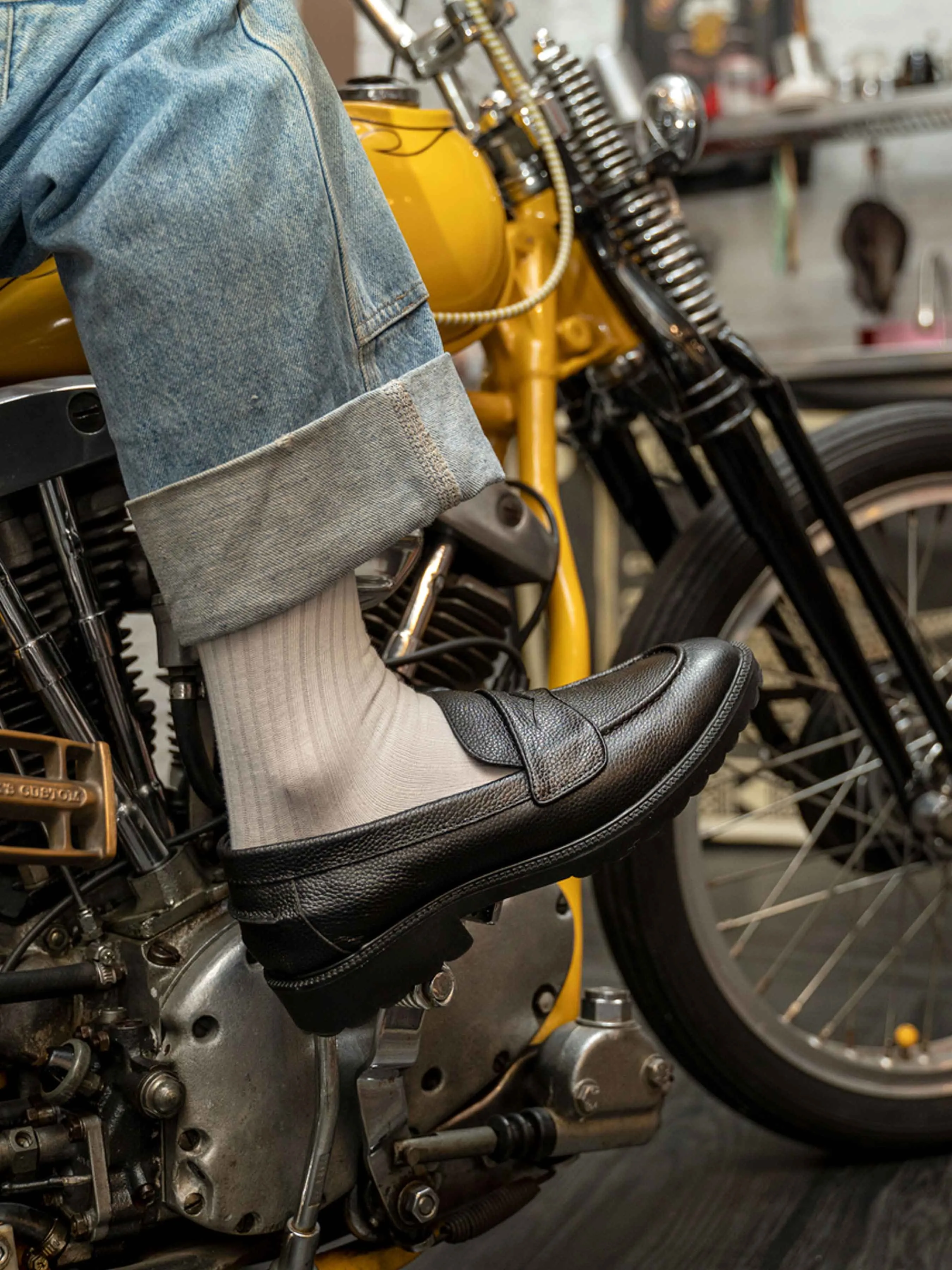 Own the Moment Exclusive Deal Wayne Penny Loafer - Black Pebble Grain Leather (Combat Sole)
