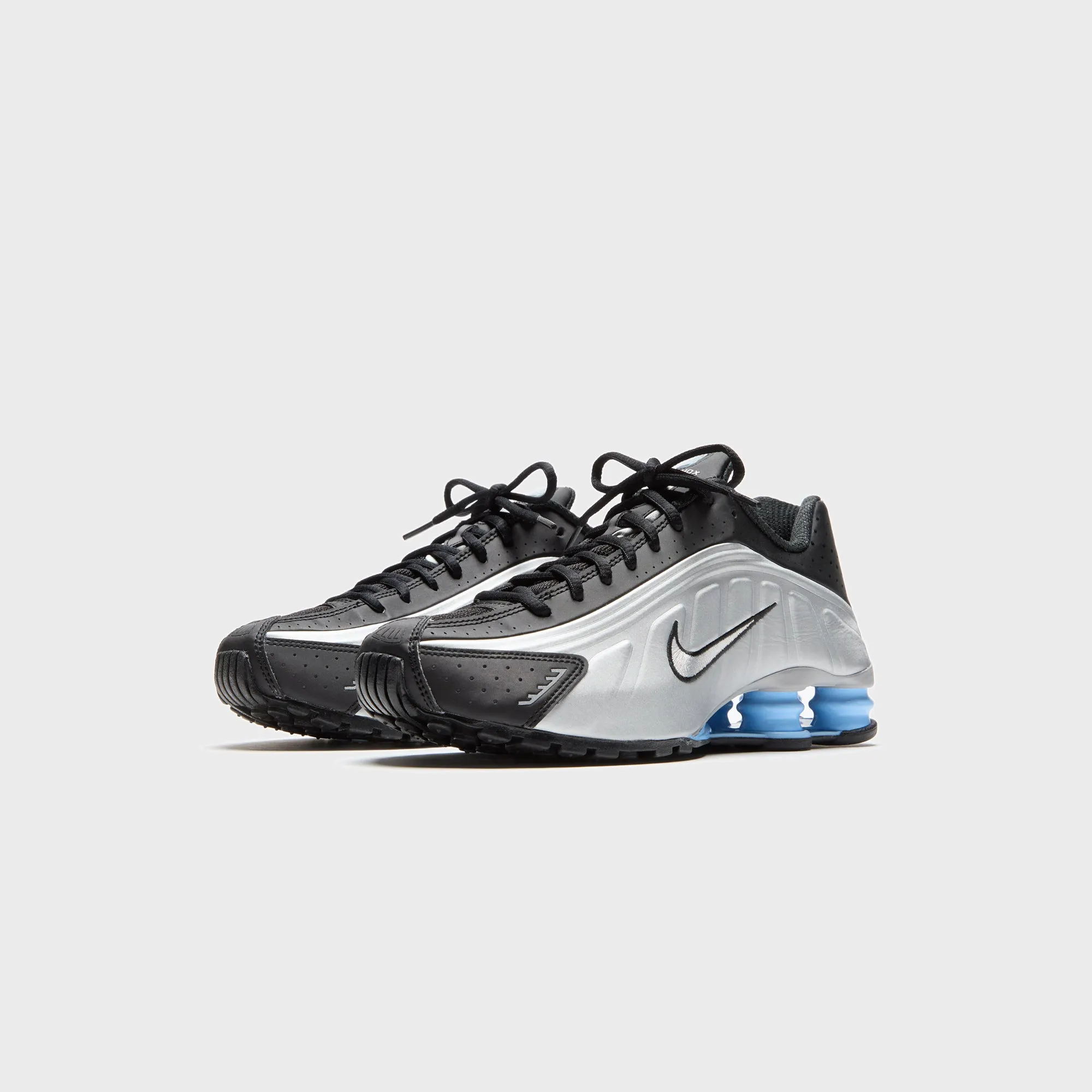 Slip Resistant Gum Odor Nike Shox R4 - Metallic Silver / Black / Psychic Blue