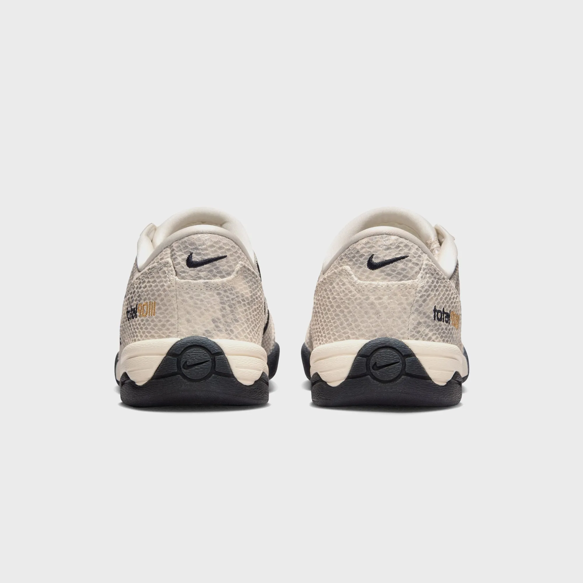 Nike Wmns T90 Sp - Pale Ivory / Black Slip-On Virtue Value Comfortable Fit Mechanism