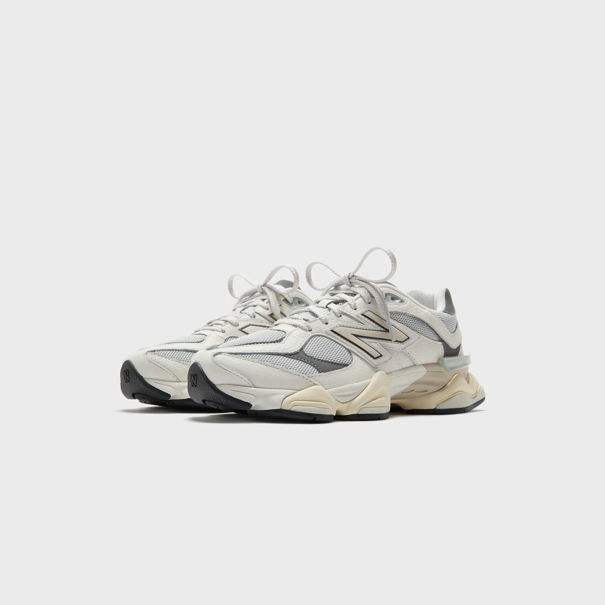 Casual Slippers New Balance 9060 - Sea Salt