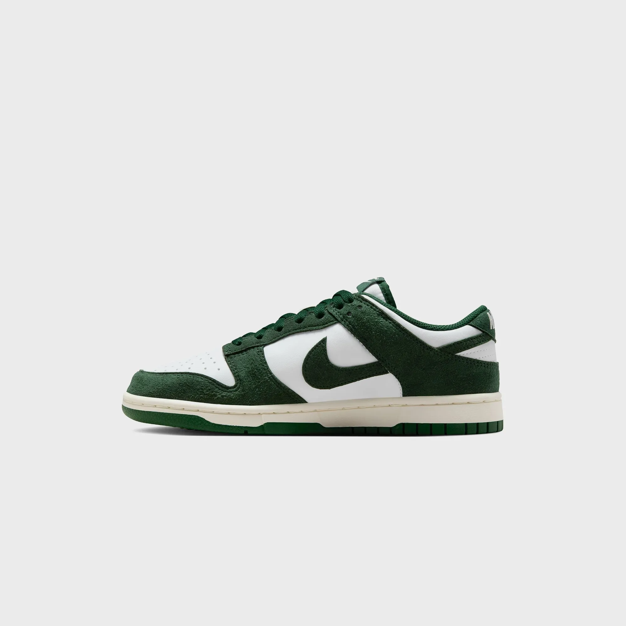 Nike Wmns Dunk Low - Summit White / Gorge Green / Sail Easy Care Comfortable Breathability Material