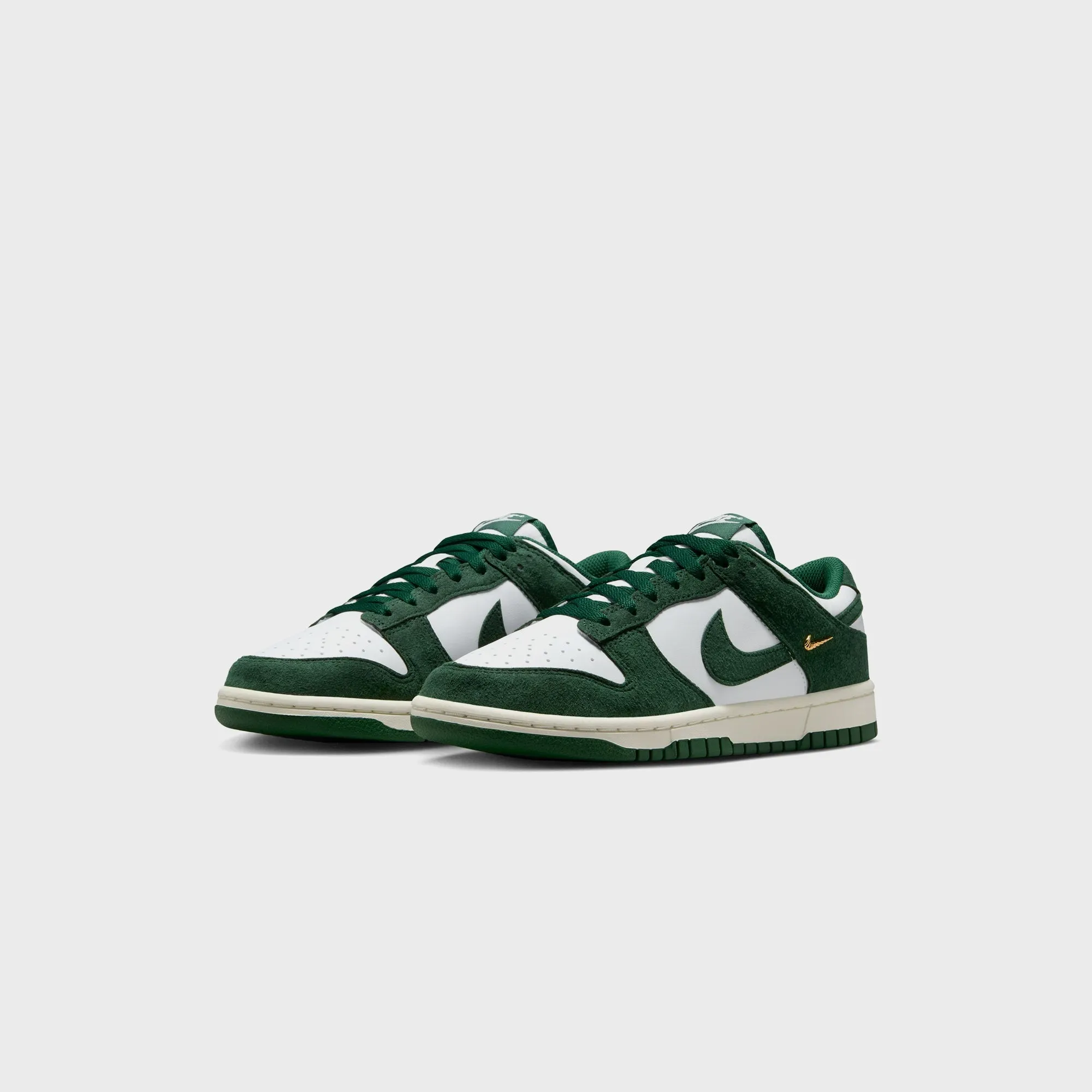 Nike Wmns Dunk Low - Summit White / Gorge Green / Sail Closed Collar PMMA