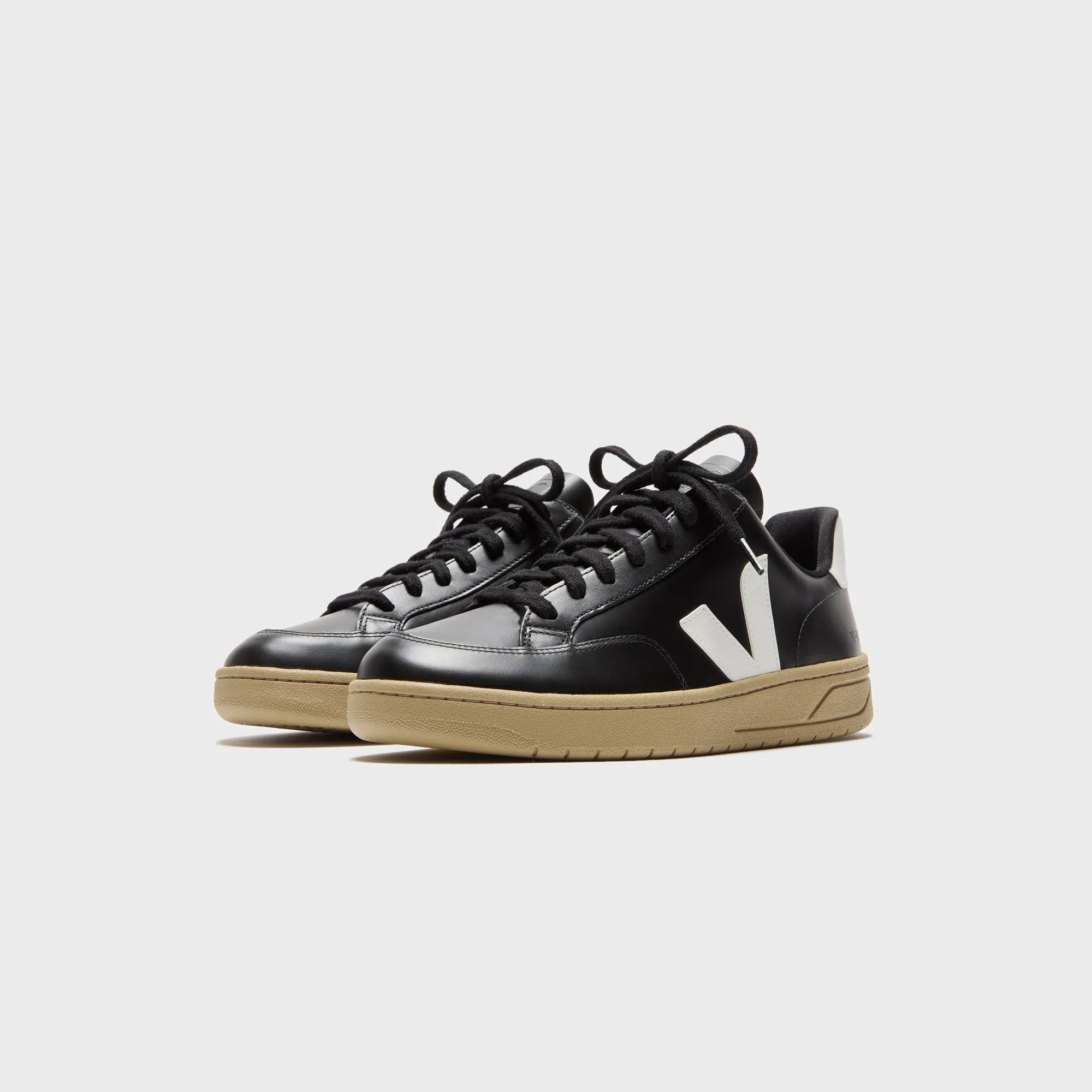 Ventilation Quality Veja V-12 - Extra Black / White Dune