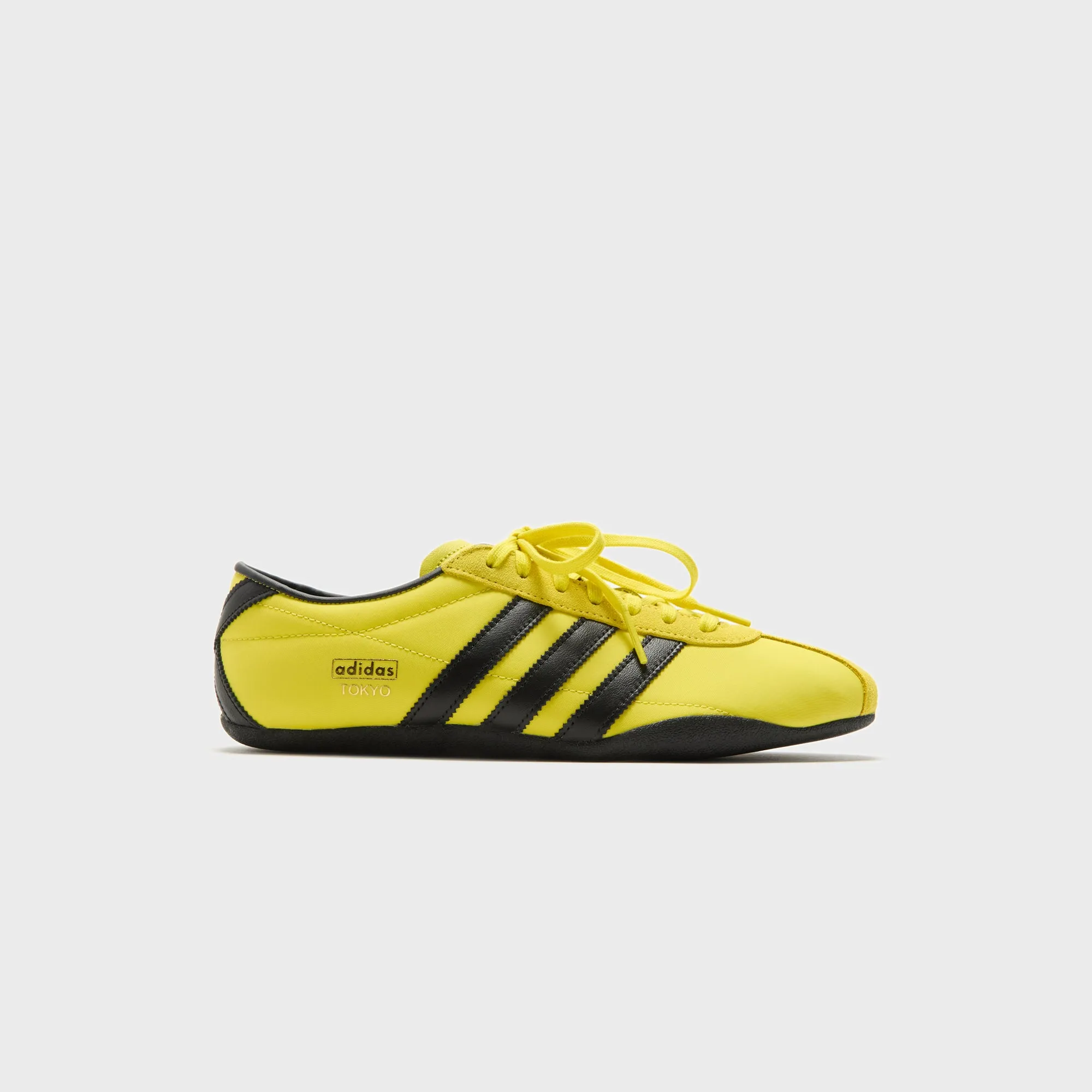 Adidas Wmns Tokyo - Pure Sulfur / Dark Brown / Gold Metallic Moisture-Wicking Innovation Self-Cooling