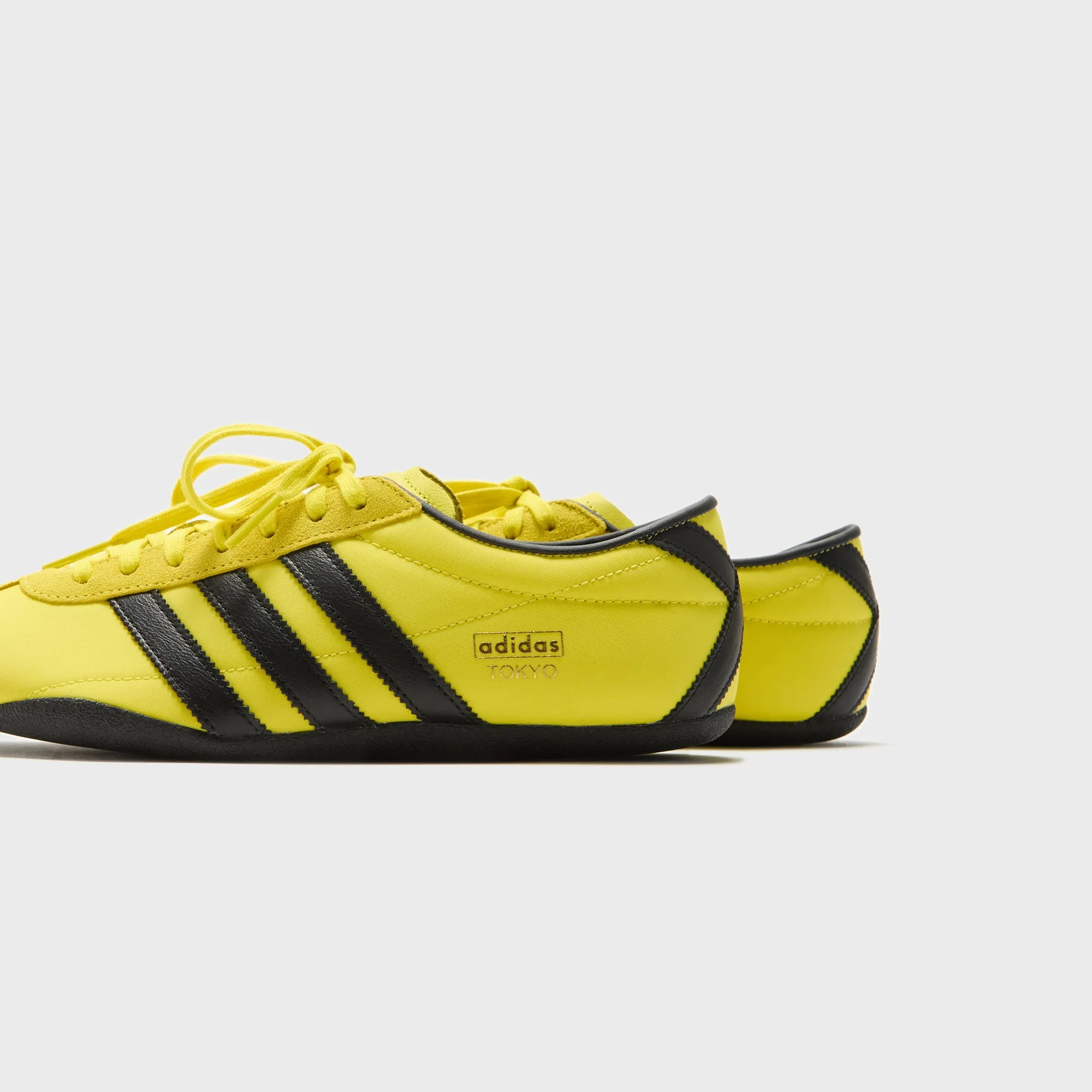 Odor Eliminator Comfort Relax Adidas Wmns Tokyo - Pure Sulfur / Dark Brown / Gold Metallic
