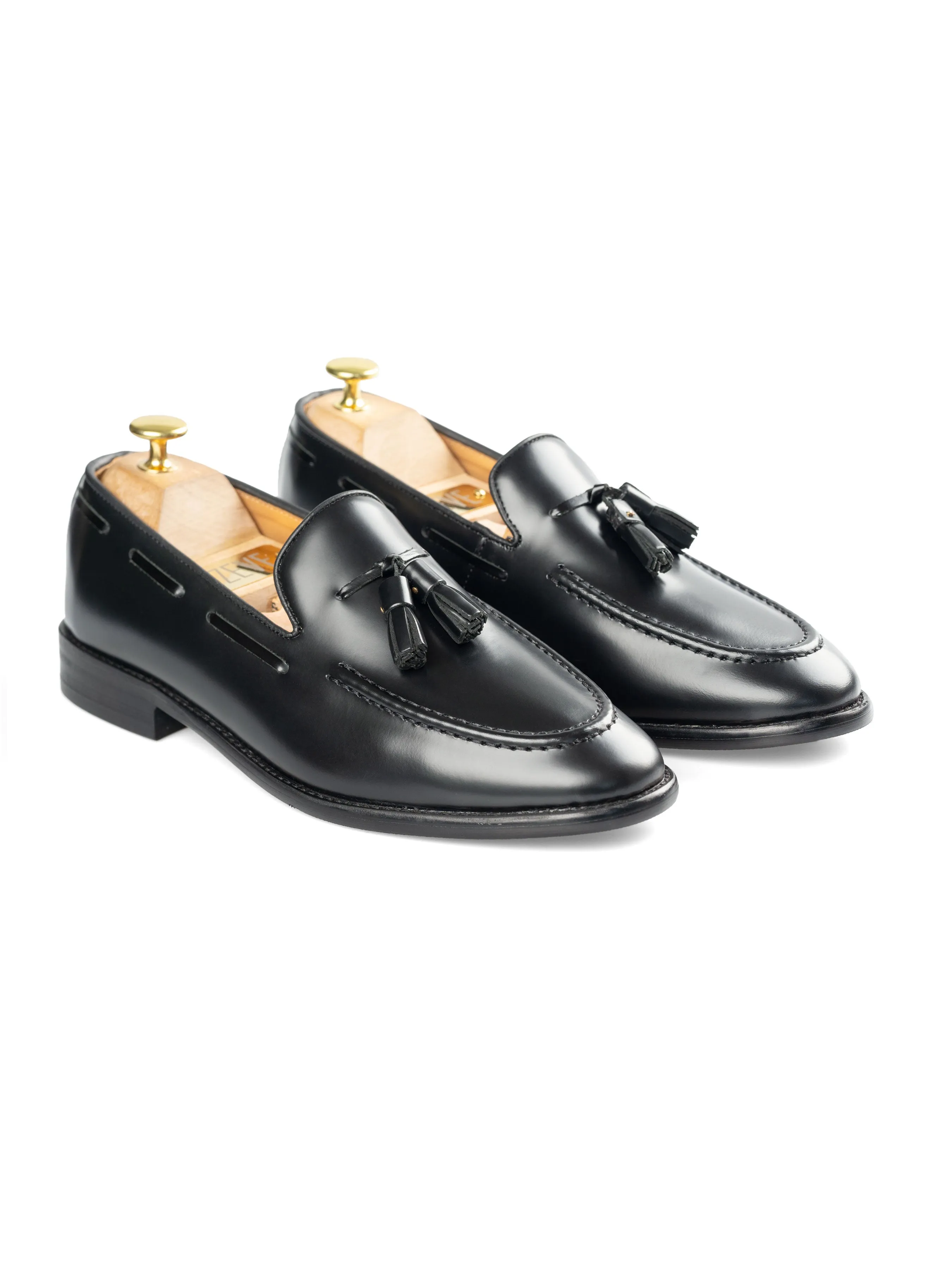 Comfort Sustainable Pattern Adjustable Grip Tassel Loafer - Black Polished Leather