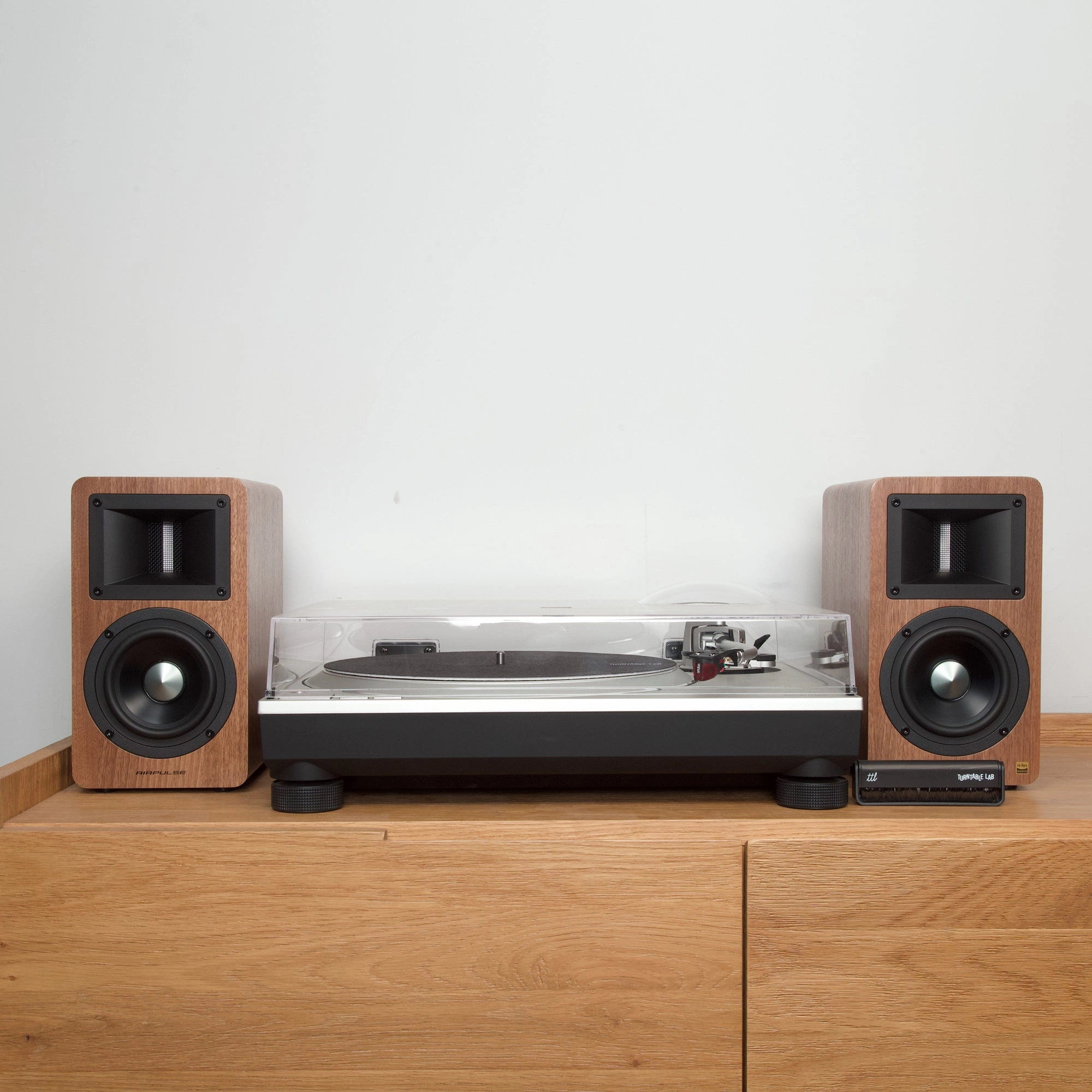 Technics: SL-1500C / Edifier Airpulse / Turntable Package