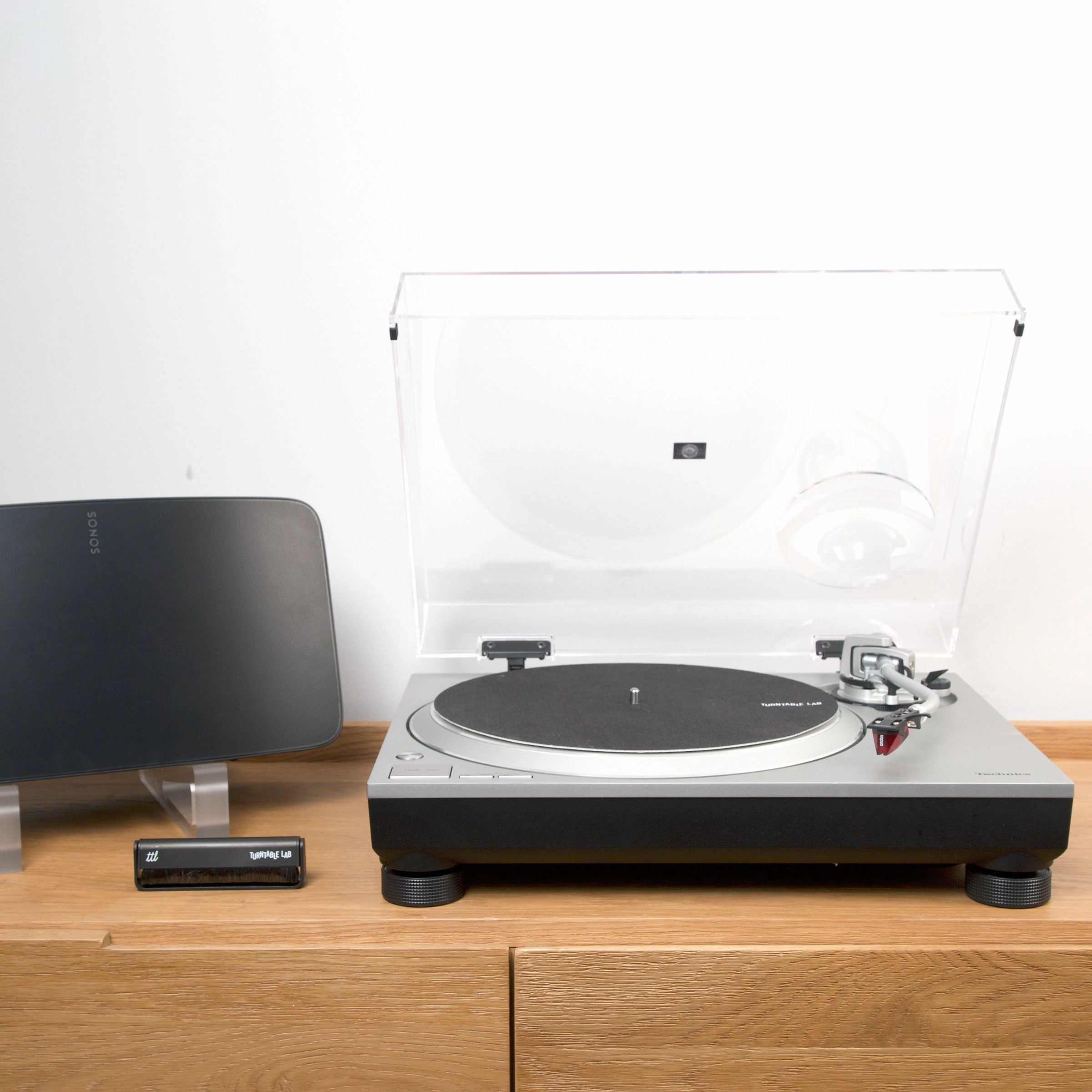 Technics: SL-1500C / Sonos Five / Turntable Package