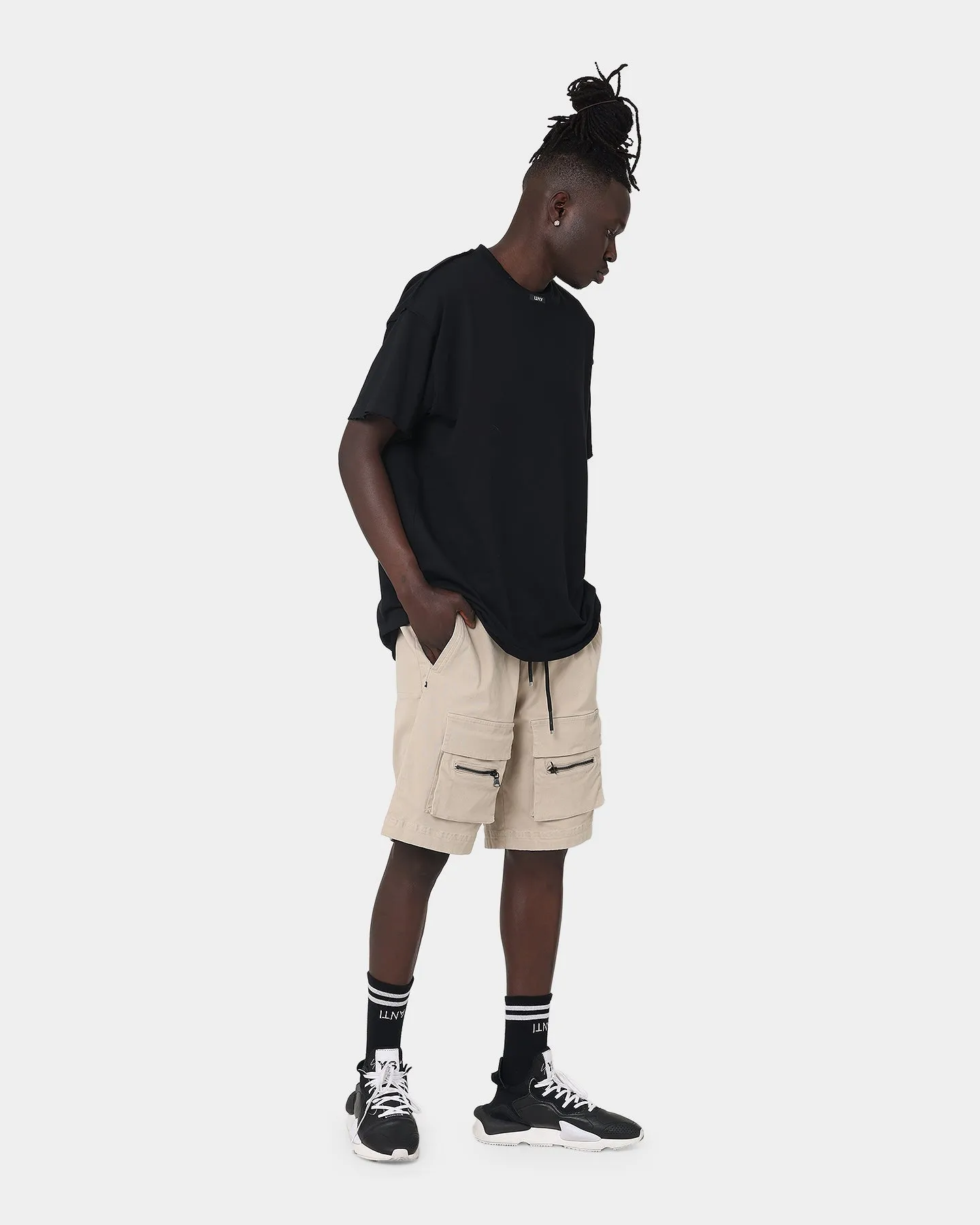 Le Short Cargo Centurion Anti-Ordre en Couleur Bone