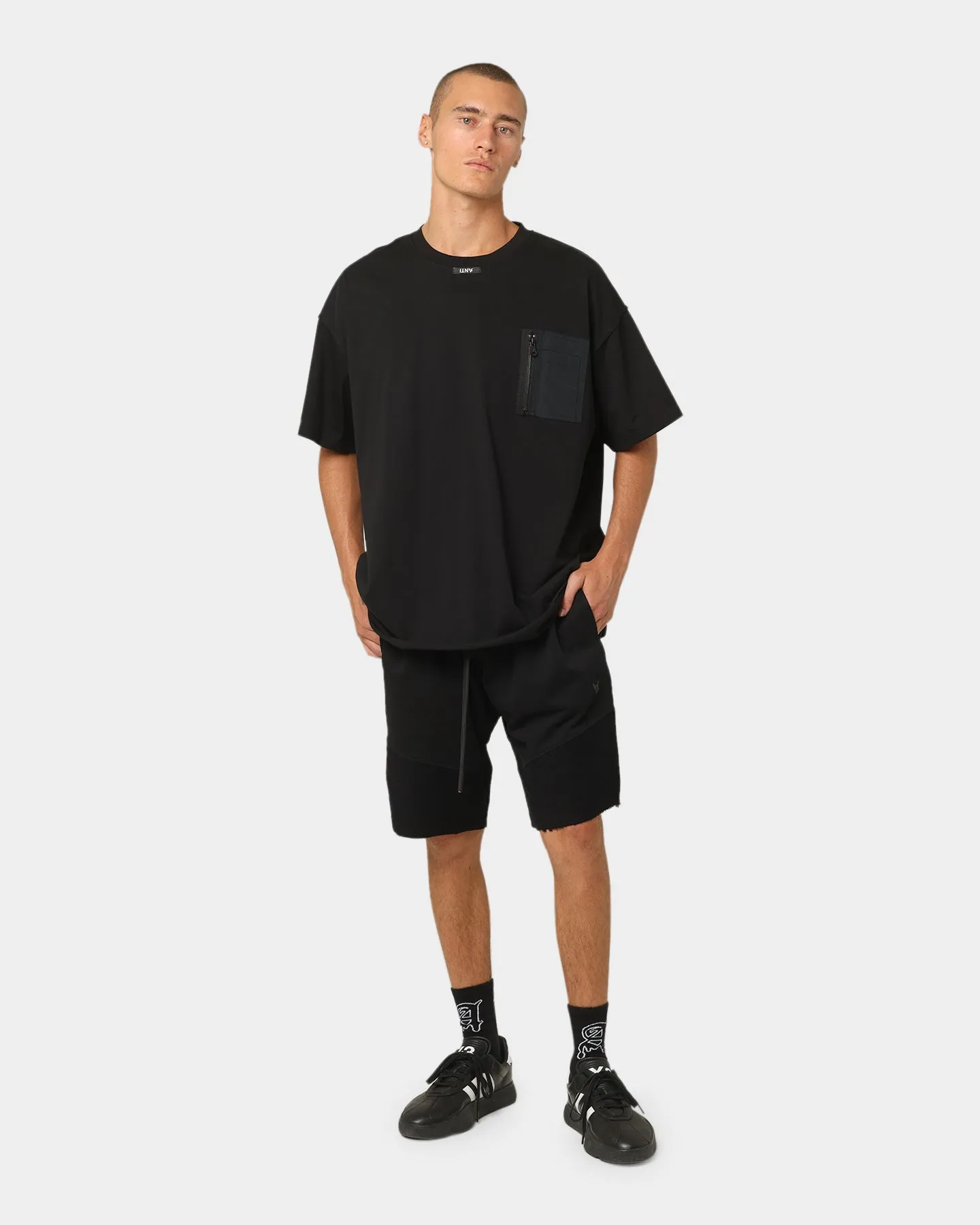 Le Short Anti-Ordre Dead Sneaker Noir