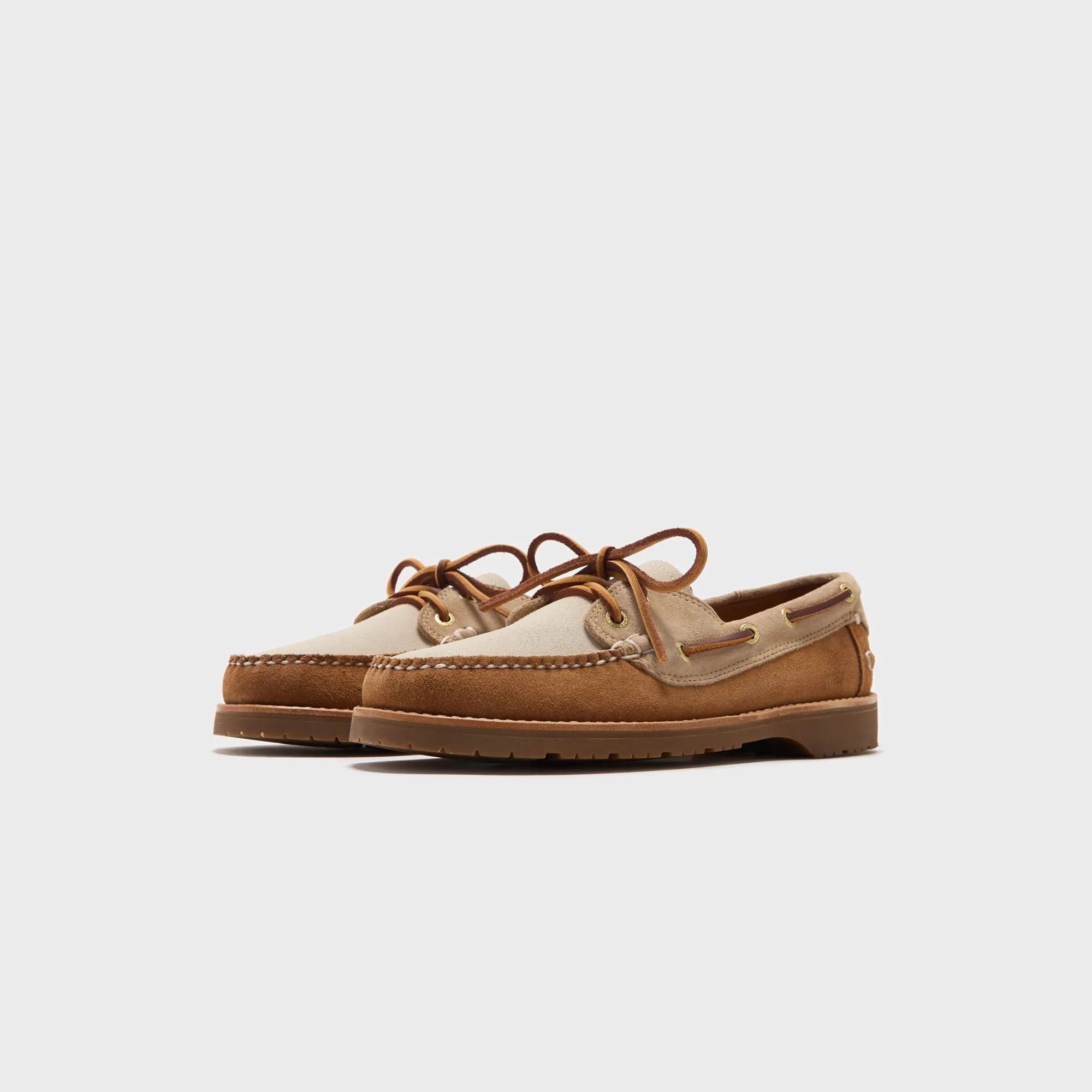 Simplicity In Use Comfort Breakthrough G.H. Bass Hampton Mini Lug Boater - Tan Combo