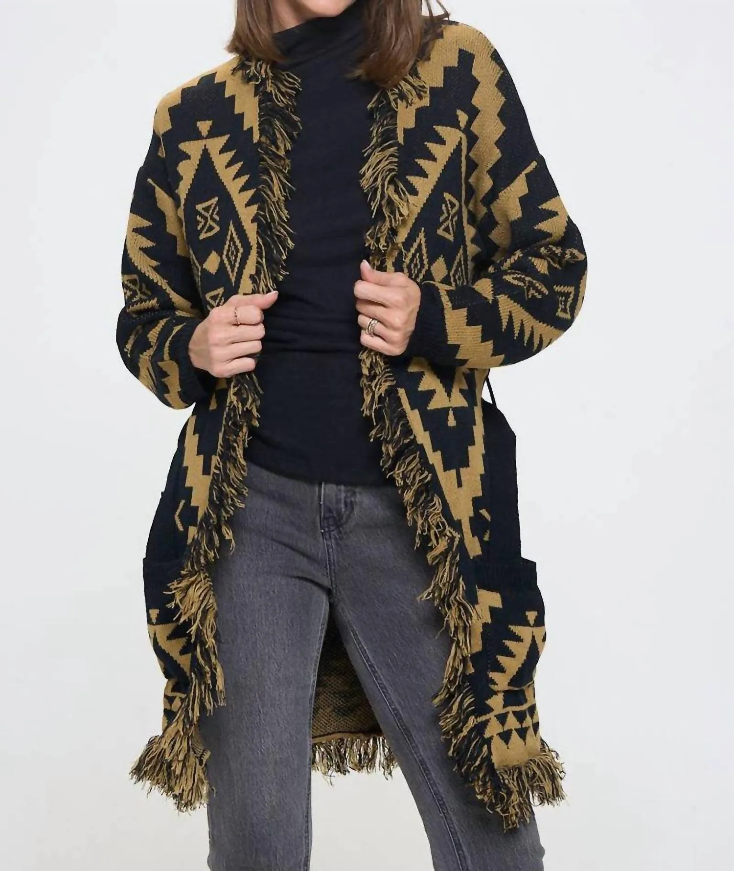 Cardigan à imprimé tribal avec franges et lien en taupe/noir