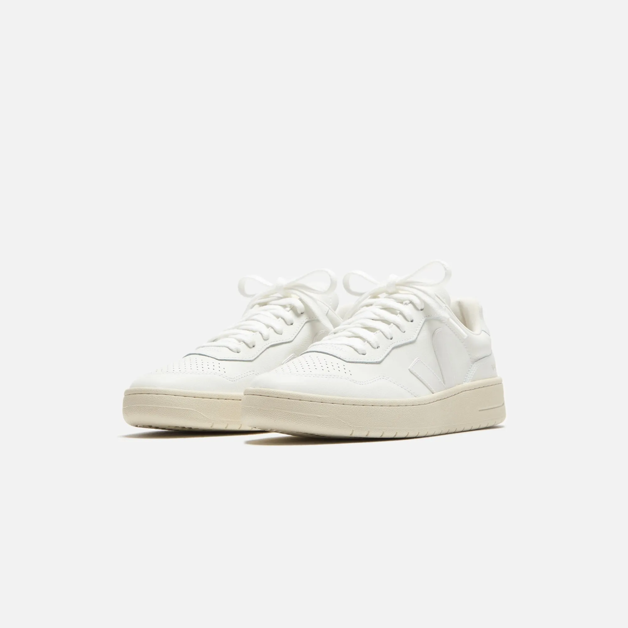 Beaded Comfort Hardy Veja V-90 - Extra White