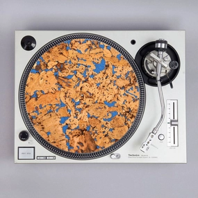 Turntable Lab: Colored Cork Record Mat hi-fi DAC amp combo,hi-fi speaker impedance matcher,hi-fi RCA switch