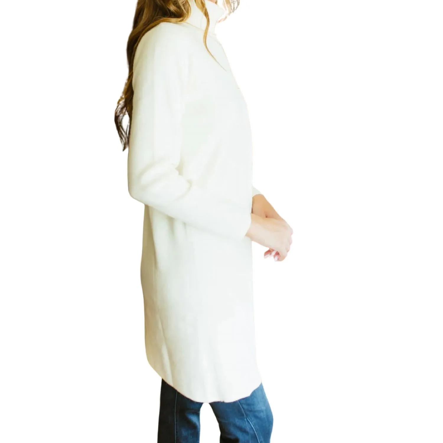 Tunique en pull à col roulé couleur crème