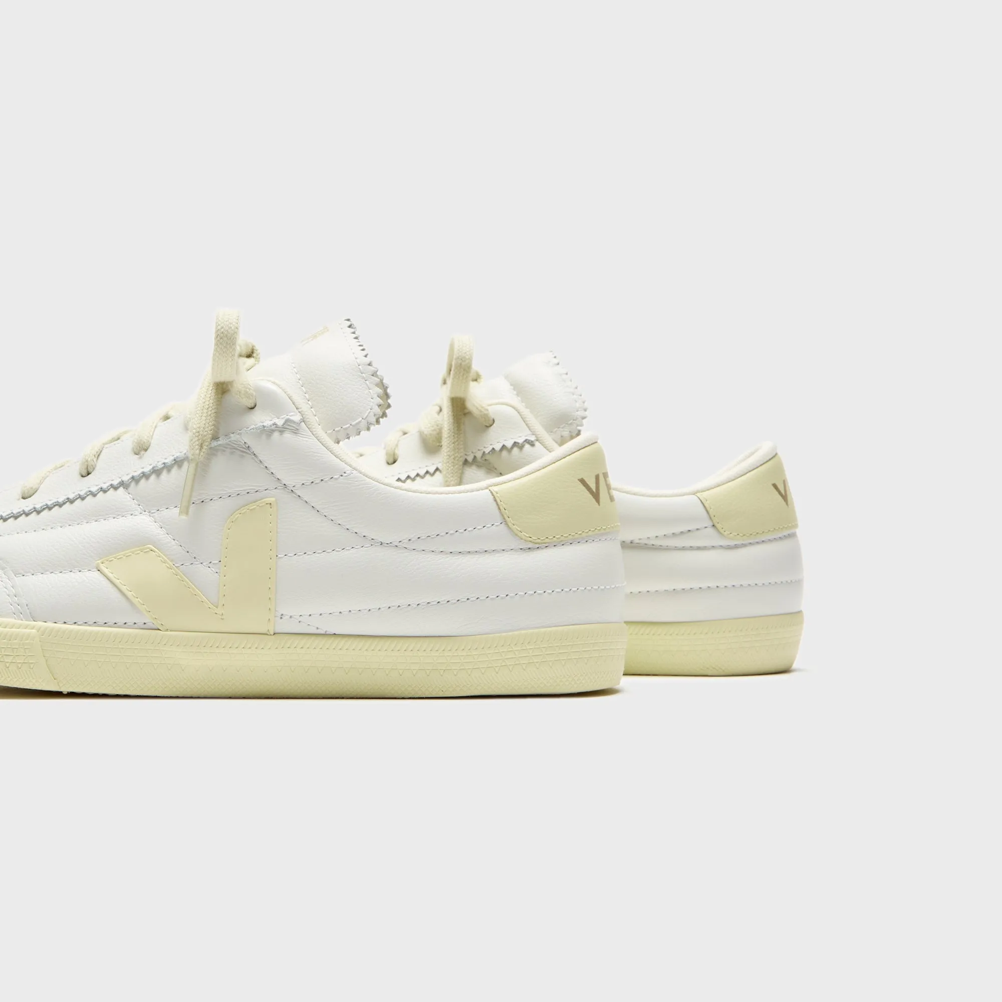 Veja Panenka - White Calcaire Versatile Style Comfortable Faux Tweed