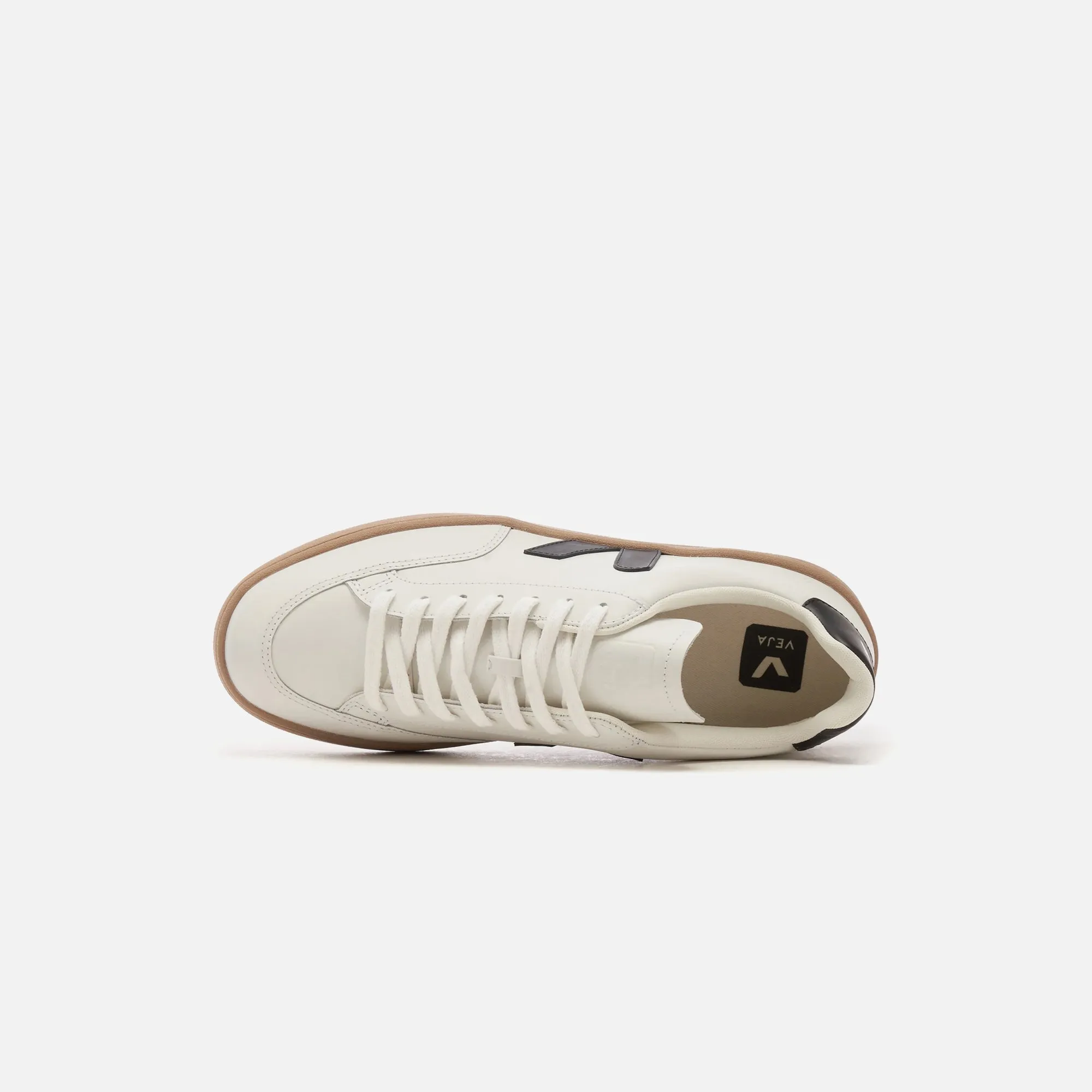 Born to Stand Out Be Unstoppable Veja V-12 - Extra White / Black / Dune