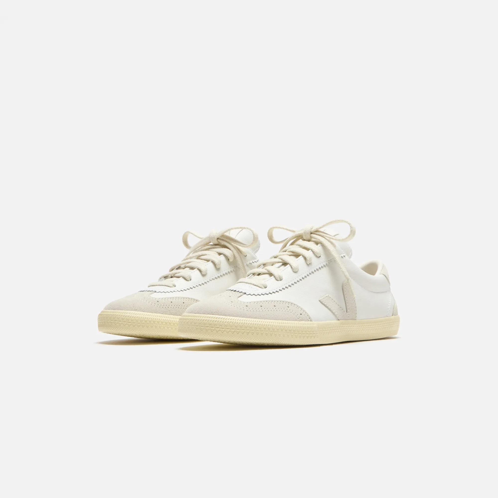 Comfort Stylish Look Veja Volley - White / Natural
