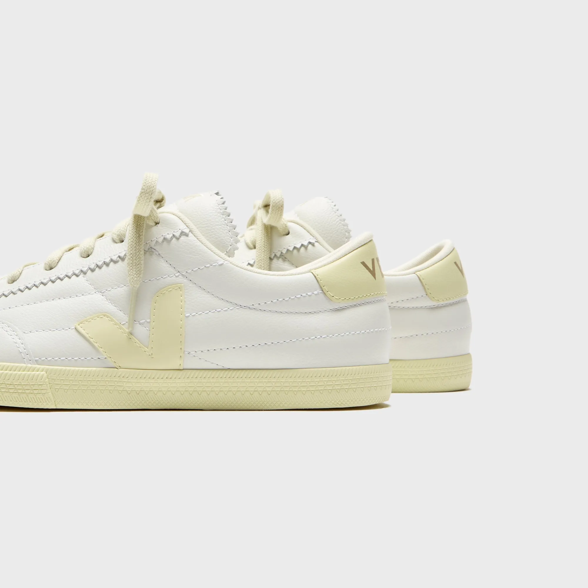 Porous Permeability Optimal Hue Veja Wmns Paneka - White Calcaire