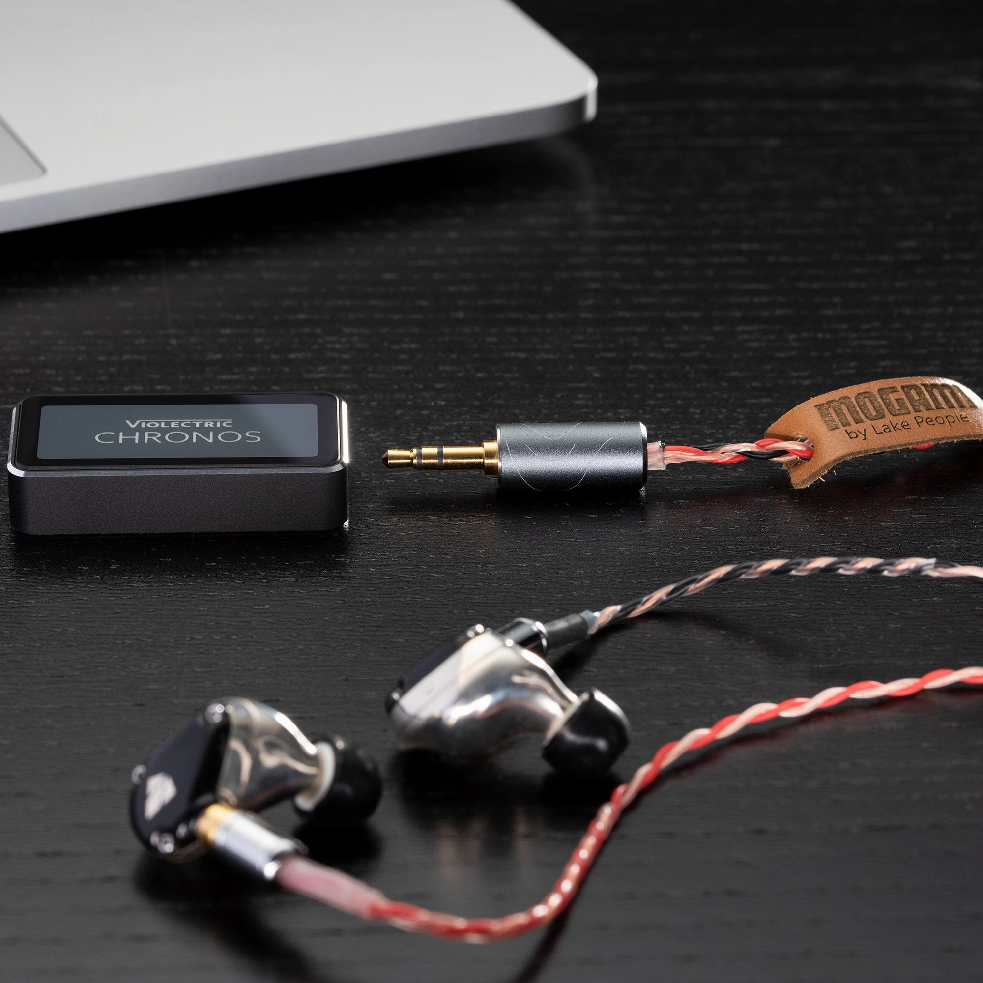 Violectric Chronos Portable Headphones Amplifier & DAC