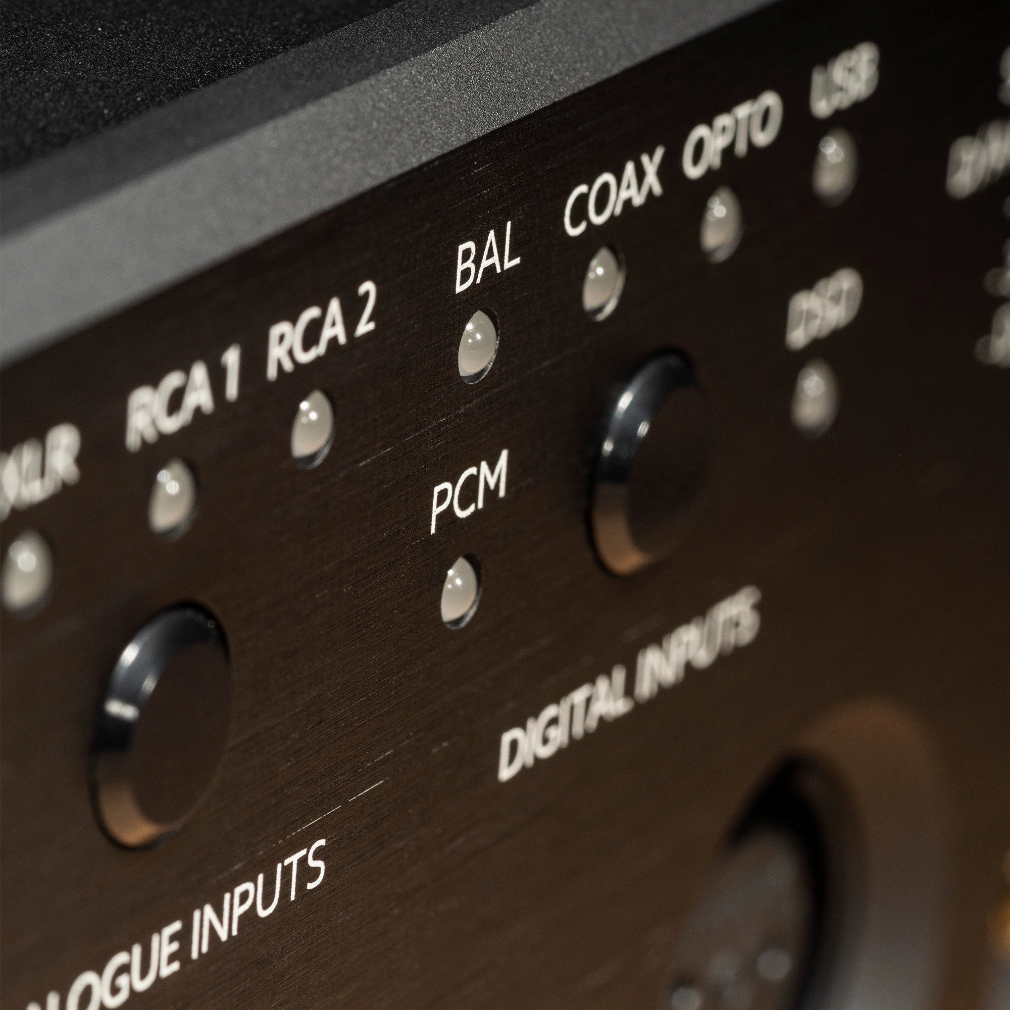 Violectric DHA V590 Balanced Headphone Amplifier & DAC