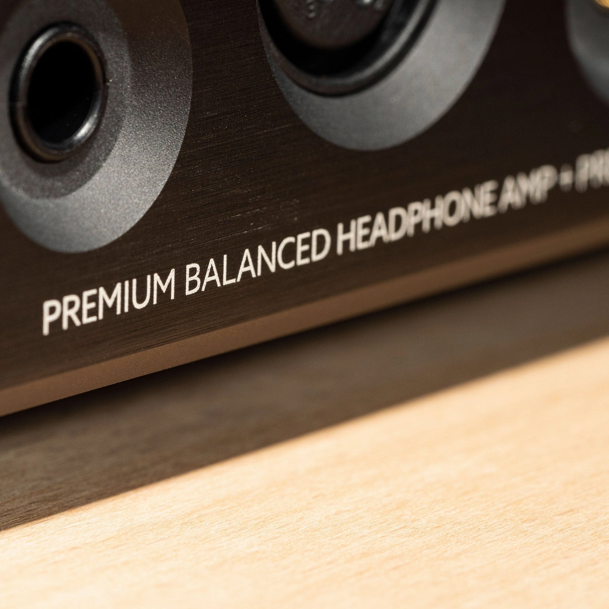 Violectric DHA V590 Balanced Headphone Amplifier & DAC