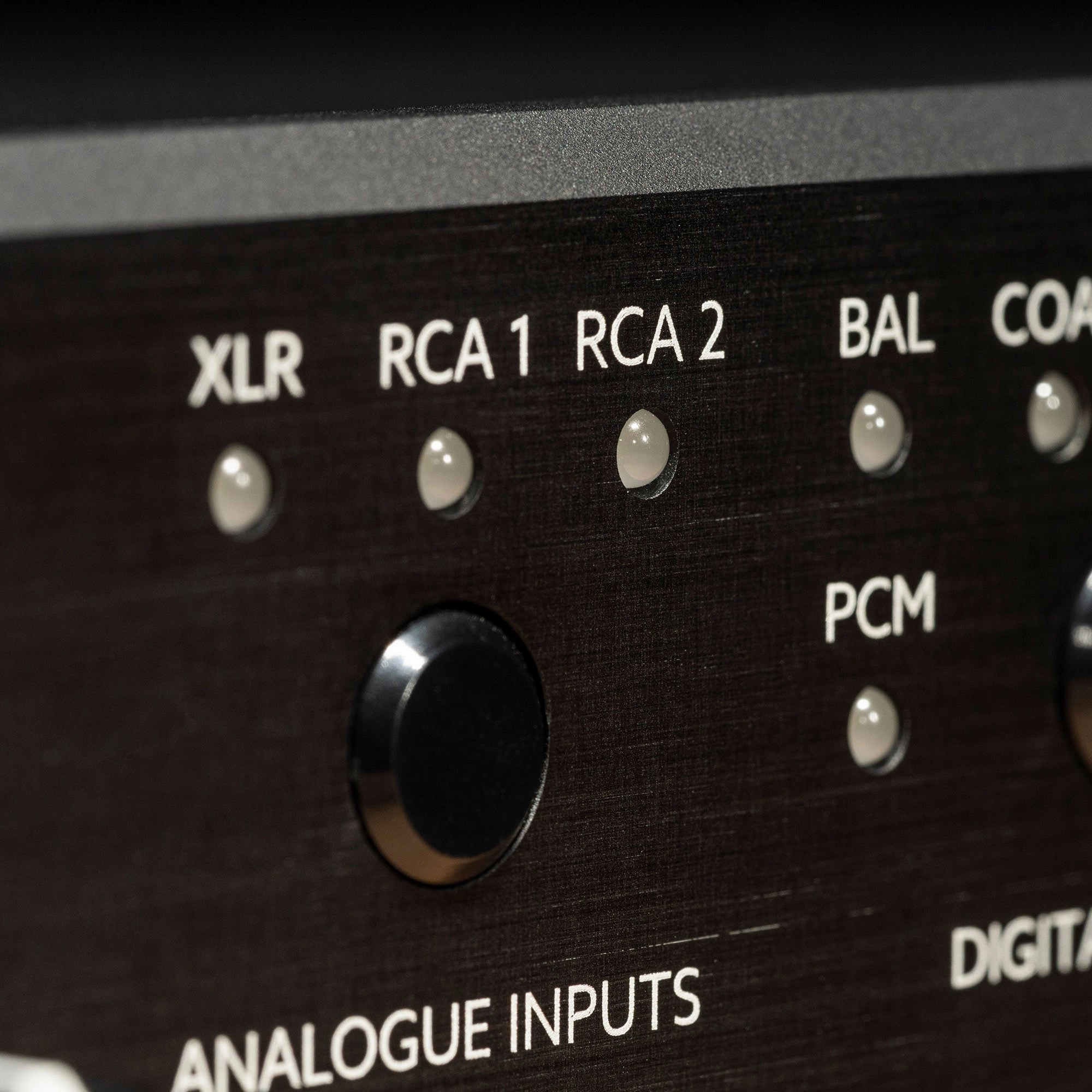 Violectric DHA V590 Balanced Headphone Amplifier & DAC