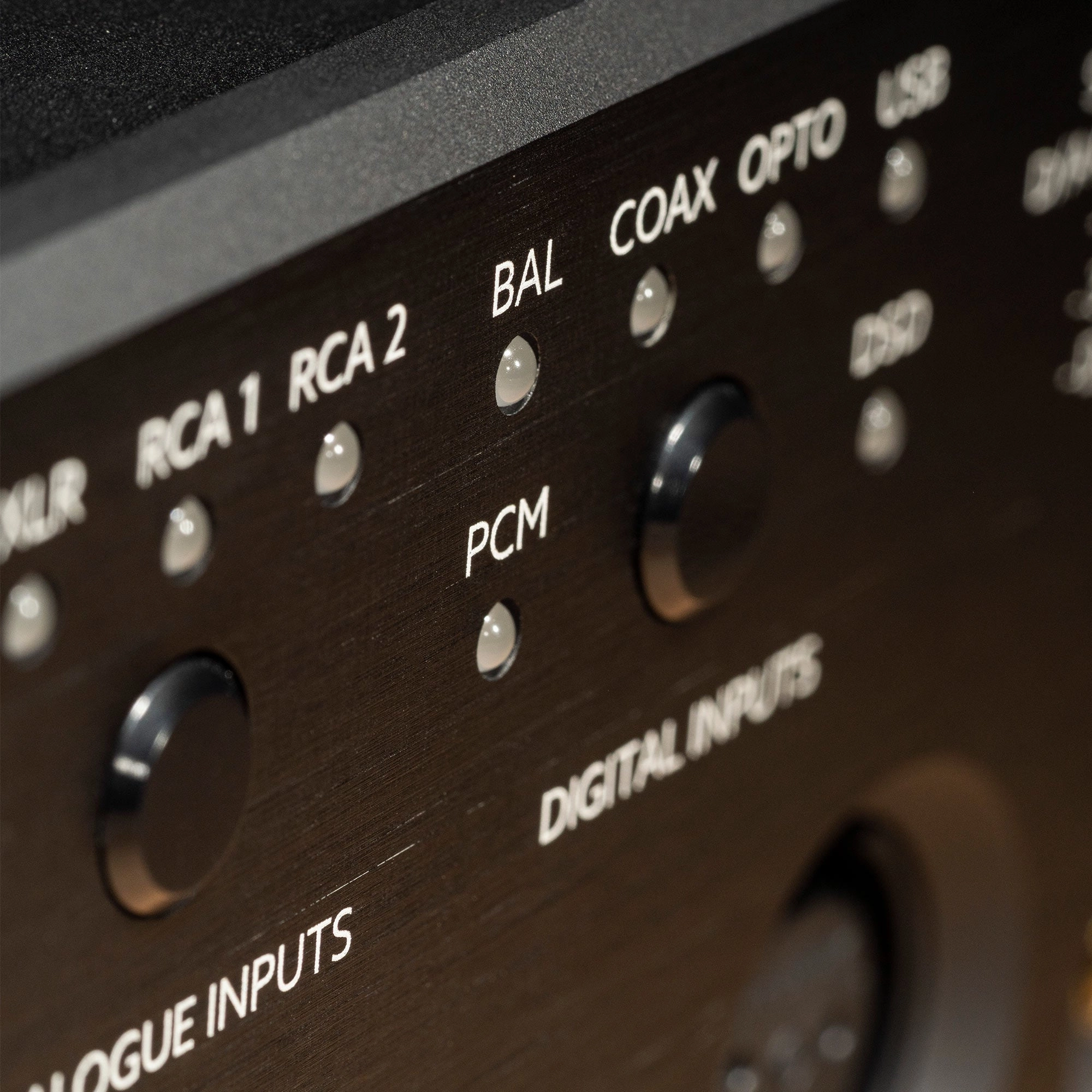 Violectric DHA V590 Balanced Headphone Amplifier & DAC