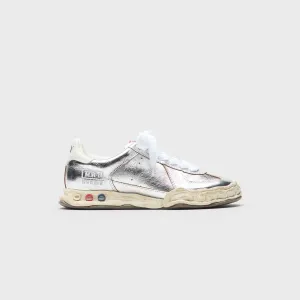 No Limits, Just Style Mihara Yasuhiro Herbie Original Sole Wrinkled Leather Low Top Sneaker - Silver