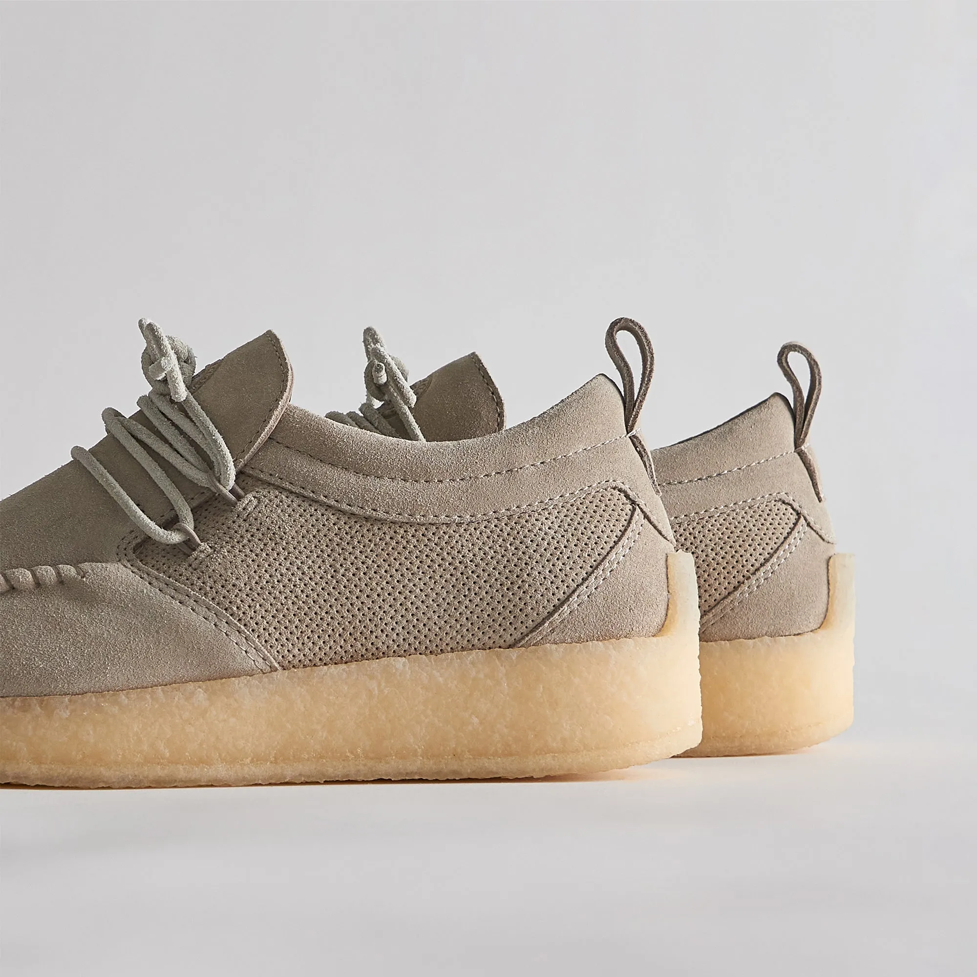 Walk Tall Ronnie Fieg For Clarks Maycliffe - Sand Suede