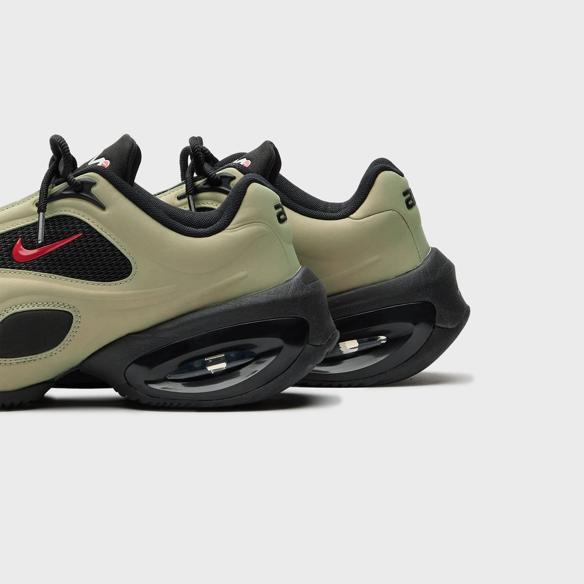 Padded Collar Edge Detail Nike Wmns Air Max Muse - Black / Oil Green