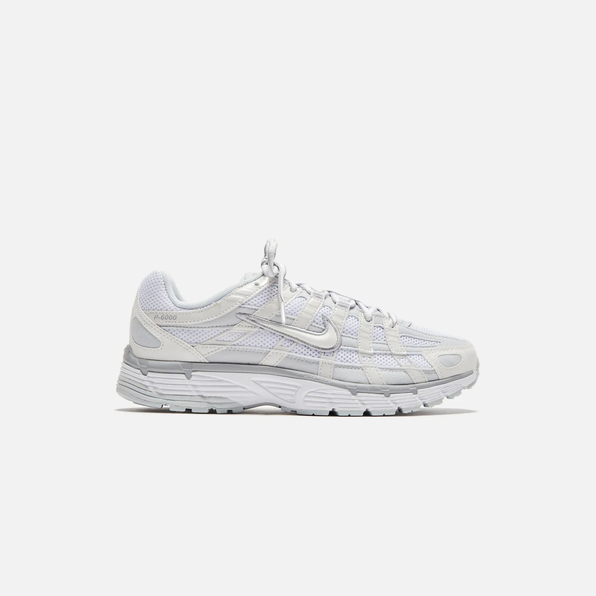 Nike Wmns P-6000 - Metallic Summit White / White / Pure Platin Comfort Footbeds