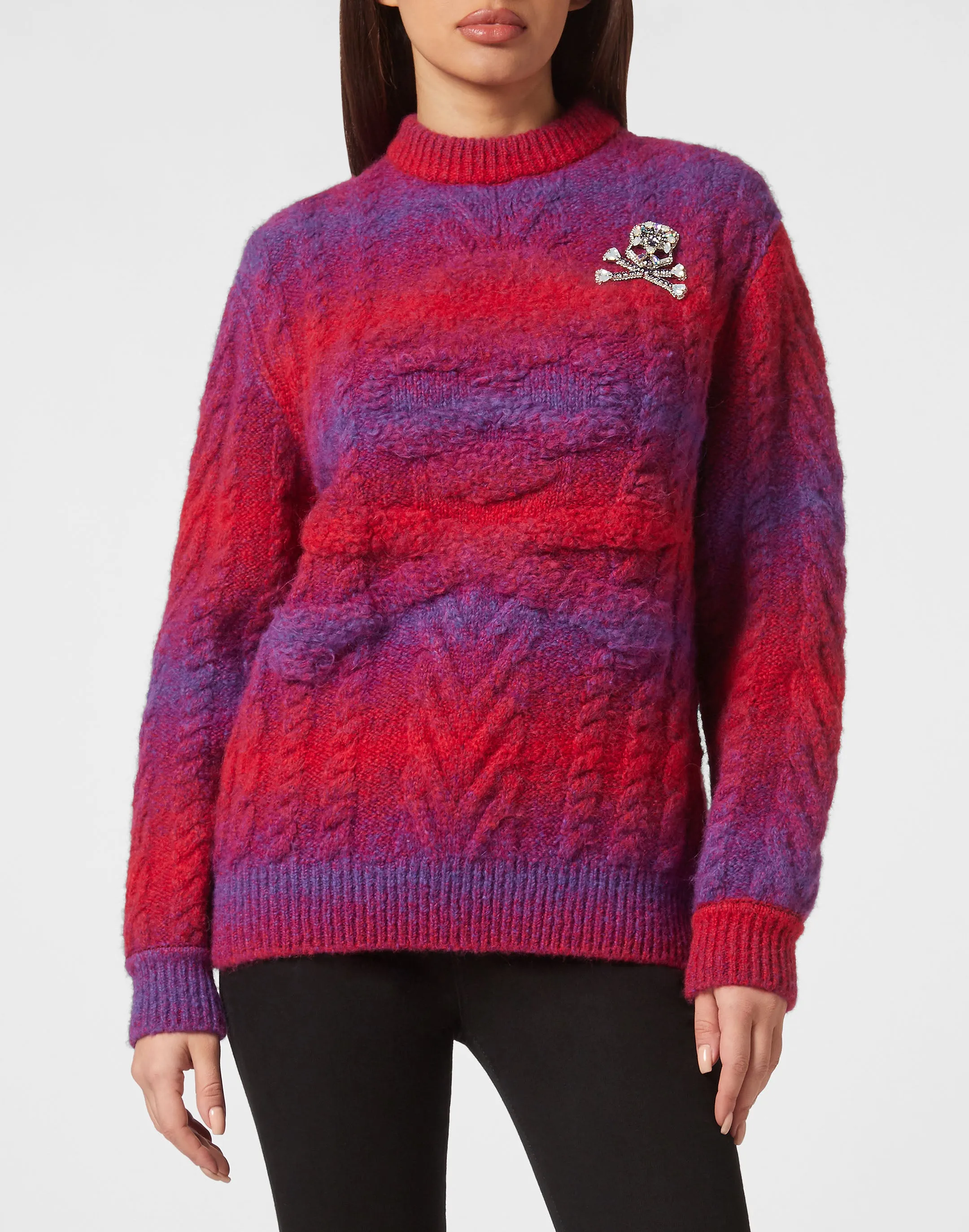 Pull en laine tricotée à col rond manches longues motif crâne et os